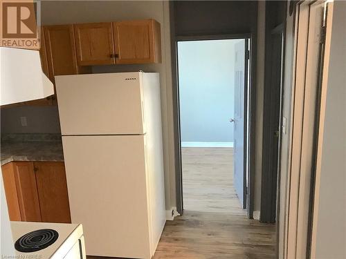 Apt#2 - 488 Main Street, Powassan, ON - Indoor Photo Showing Kitchen