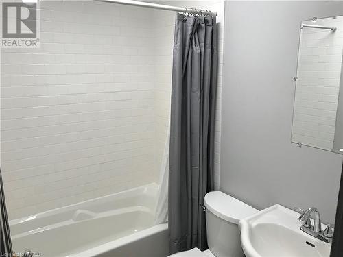 Apt#2 - 488 Main Street, Powassan, ON - Indoor Photo Showing Bathroom