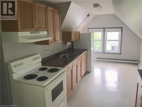 Apt#3 - 488 Main Street, Powassan, ON - Indoor Photo Showing Kitchen