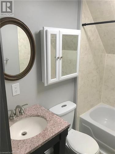 Apt#4 - 488 Main Street, Powassan, ON - Indoor Photo Showing Bathroom