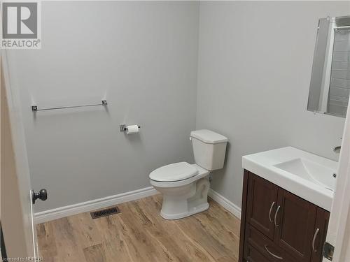 Apt#6 - 488 Main Street, Powassan, ON - Indoor Photo Showing Bathroom