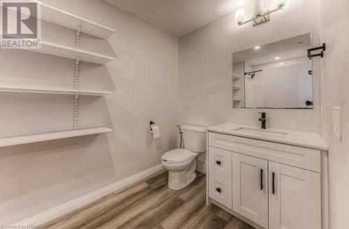 60 Charles Street W Unit# 2610, Kitchener, ON - Indoor Photo Showing Bathroom