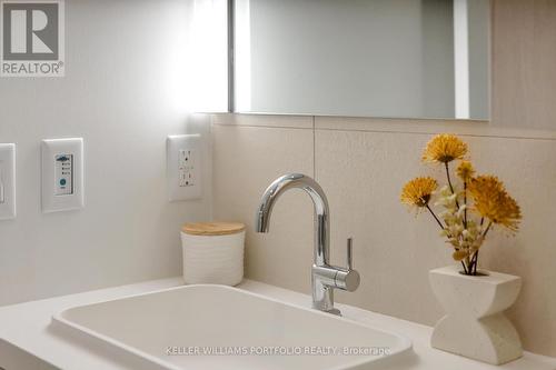 3215 - 35 Mercer Street, Toronto, ON - Indoor Photo Showing Bathroom