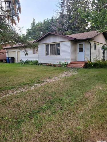 404 Second Avenue, Spy Hill, SK - Outdoor