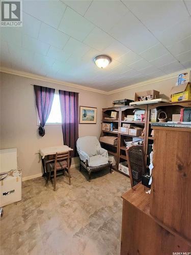 404 Second Avenue, Spy Hill, SK - Indoor