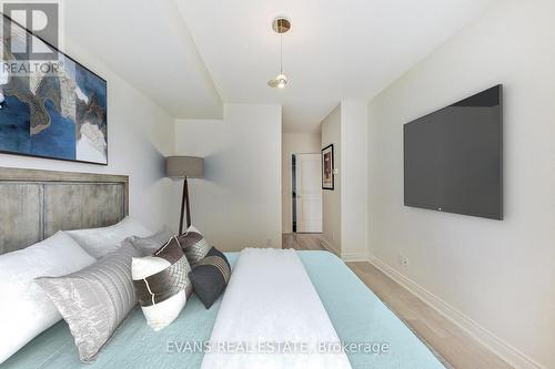 #324 - 80 Marine Parade Drive, Toronto, ON - Indoor Photo Showing Bedroom
