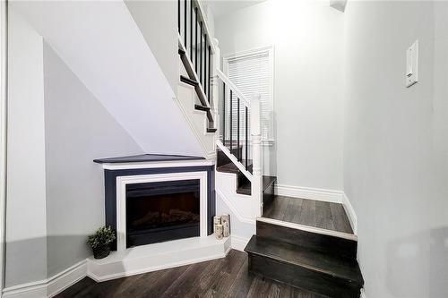 109 Mcanulty Boulevard, Hamilton, ON - Indoor With Fireplace