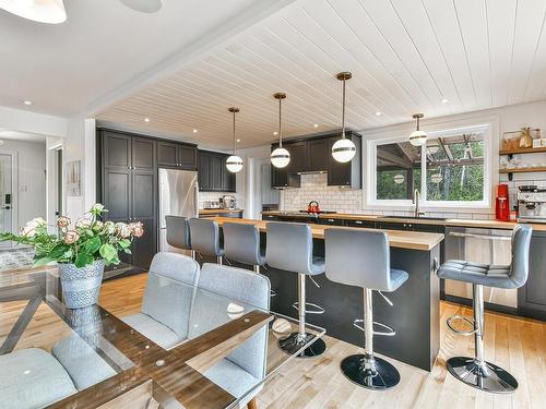 Kitchen - 53 Ch. Du Lac-Morency, Saint-Hippolyte, QC - Indoor Photo Showing Kitchen With Upgraded Kitchen