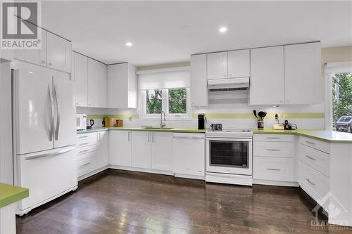 436 Mansfield Avenue, Ottawa, ON - Indoor Photo Showing Kitchen