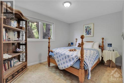 436 Mansfield Avenue, Ottawa, ON - Indoor Photo Showing Bedroom