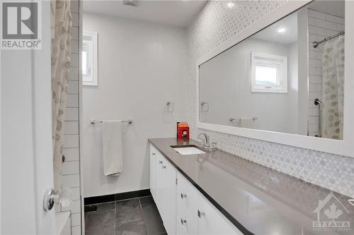 436 Mansfield Avenue, Ottawa, ON - Indoor Photo Showing Bathroom