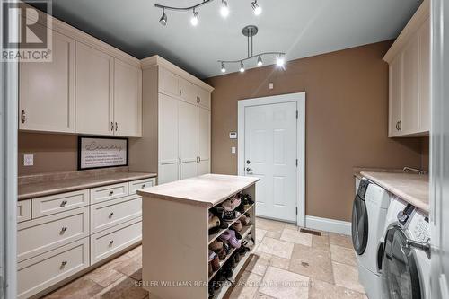 11380 Taylor Court, Milton, ON - Indoor Photo Showing Laundry Room