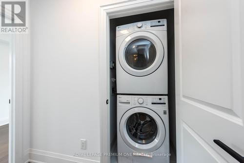 74 - 15 Lunar Crescent, Mississauga, ON - Indoor Photo Showing Laundry Room