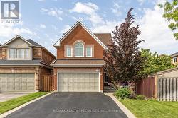 6185 MAPLE GATE CIRCLE  Mississauga, ON L5N 7A9