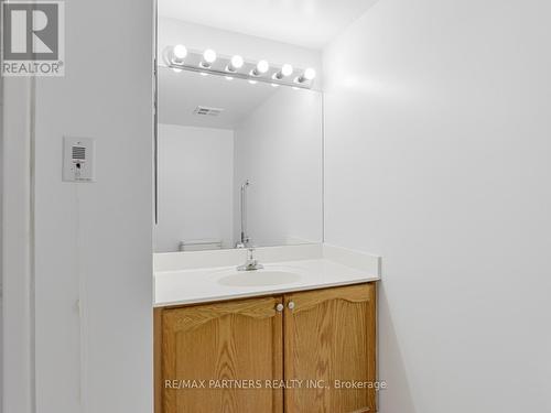 907 - 3088 Kennedy Road, Toronto, ON - Indoor Photo Showing Bathroom