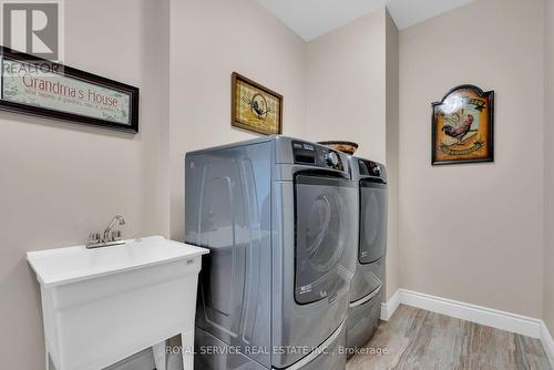179 Ontario Street N, Brighton, ON - Indoor Photo Showing Laundry Room