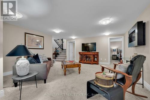 179 Ontario Street N, Brighton, ON - Indoor Photo Showing Living Room