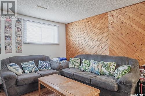 358 Appleby Crescent, Saskatoon, SK - Indoor Photo Showing Living Room