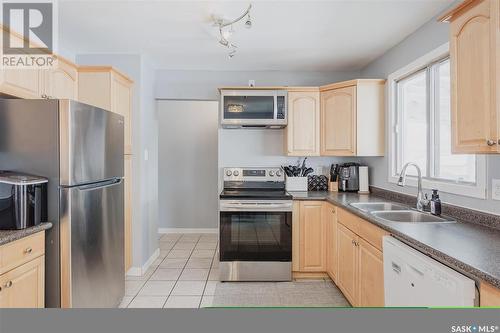 358 Appleby Crescent, Saskatoon, SK - Indoor Photo Showing Kitchen With Double Sink