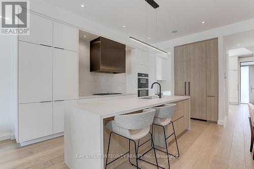 466 Castlefield Avenue, Toronto, ON - Indoor Photo Showing Kitchen