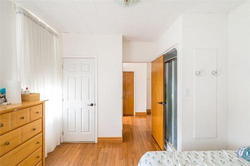 170 Cannon Street W, Hamilton, ON - Indoor Photo Showing Bedroom