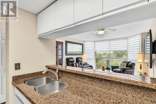 301 - 880 Dundas Street W, Mississauga, ON - Indoor Photo Showing Kitchen With Double Sink