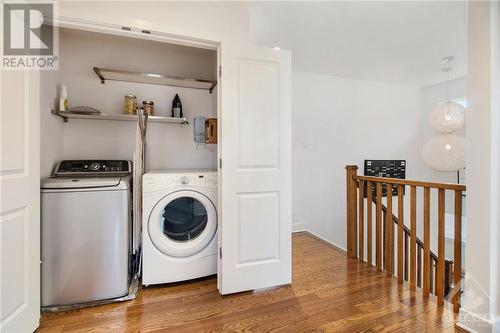 121 Hamilton Avenue N, Ottawa, ON - Indoor Photo Showing Laundry Room