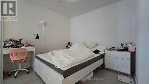 657 - 25 Adra Grado Way, Toronto, ON - Indoor Photo Showing Bedroom