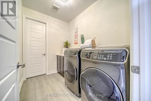116 Klein Mills Road, Vaughan, ON - Indoor Photo Showing Laundry Room