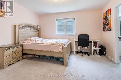 194 Mcgahey Street, New Tecumseth, ON - Indoor Photo Showing Bedroom