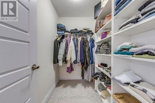 61 Tiberini Way, Bradford West Gwillimbury, ON - Indoor With Storage