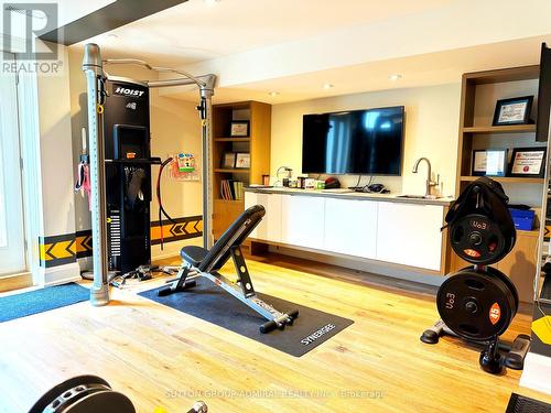 10 Isherwood Crescent, Vaughan, ON - Indoor Photo Showing Gym Room