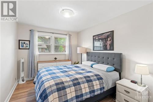 1377 Mayview Avenue, Ottawa, ON - Indoor Photo Showing Bedroom