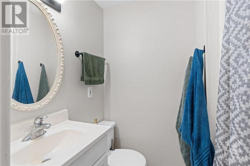 1377 Mayview Avenue, Ottawa, ON - Indoor Photo Showing Bathroom