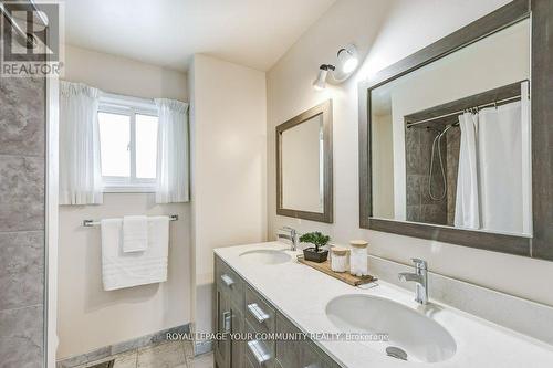 22 Barker Court, Markham, ON - Indoor Photo Showing Bathroom