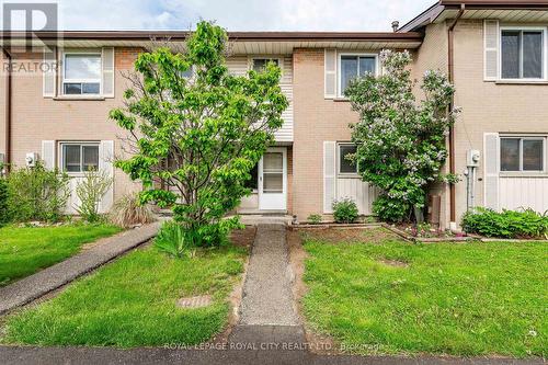 60 - 443 Victoria Road N, Guelph, ON - Outdoor