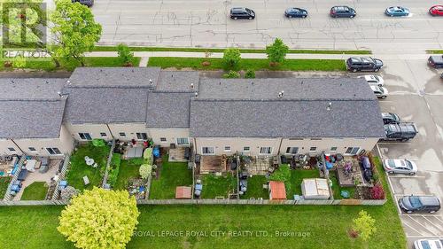 60 - 443 Victoria Road N, Guelph, ON - Outdoor