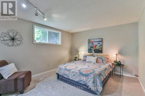 76 Speight Crescent, London, ON - Indoor Photo Showing Bedroom