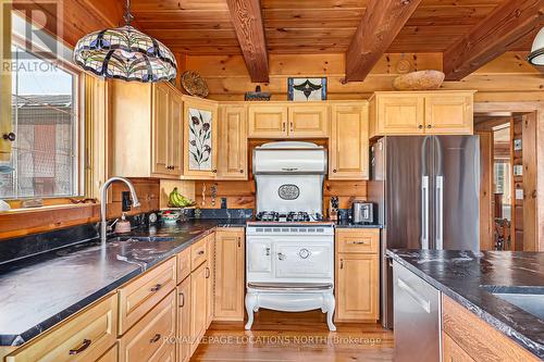 545413 Sideroad 4A Side Road, Grey Highlands, ON - Indoor Photo Showing Kitchen