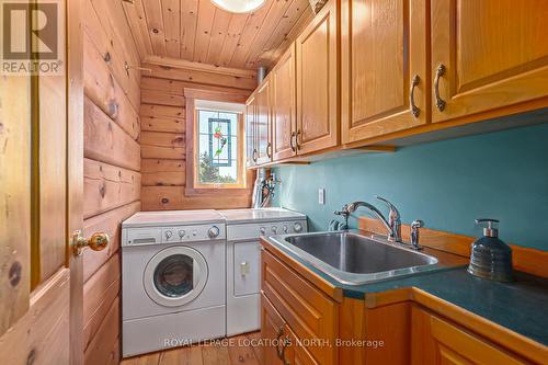 545413 Sideroad 4A Side Road, Grey Highlands, ON - Indoor Photo Showing Laundry Room