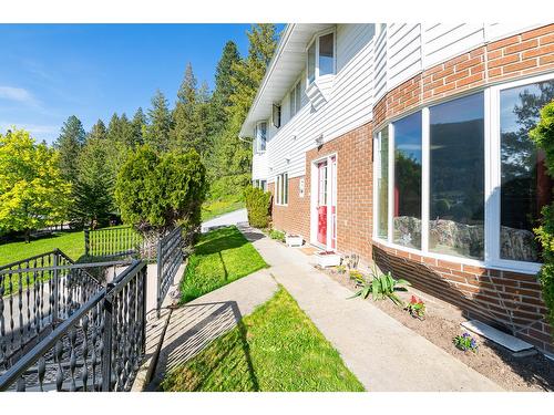 208 36Th Avenue, Erickson, BC - Outdoor