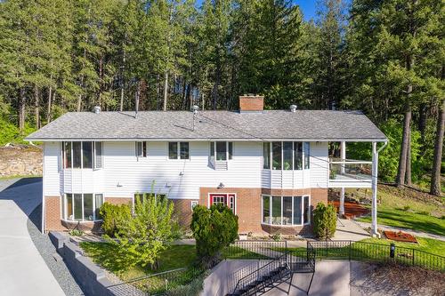 208 36Th Avenue, Erickson, BC - Outdoor