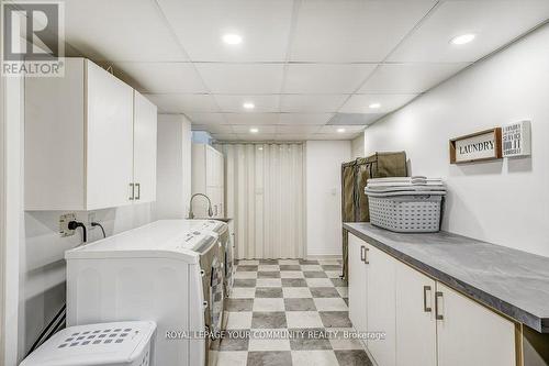 76 Augustine Avenue, Richmond Hill, ON - Indoor Photo Showing Laundry Room