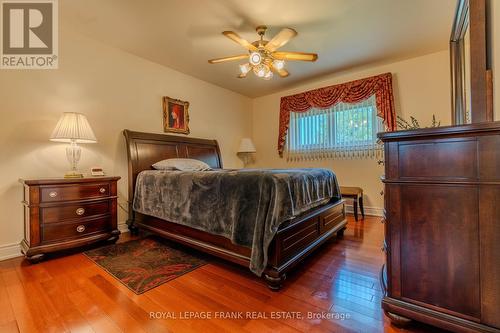 940 Townline Road S, Oshawa, ON - Indoor Photo Showing Bedroom