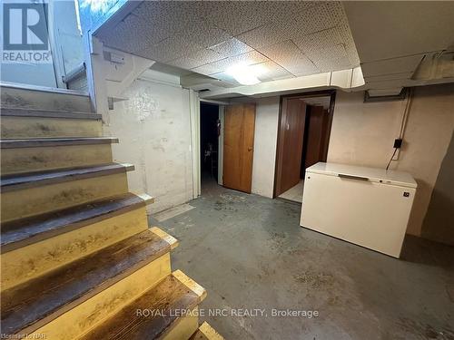 8 Byrne Boulevard, St. Catharines, ON - Indoor Photo Showing Basement