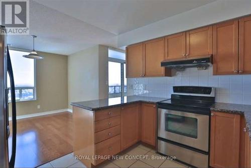 2615 - 3880 Duke Of York Boulevard, Mississauga, ON - Indoor Photo Showing Kitchen