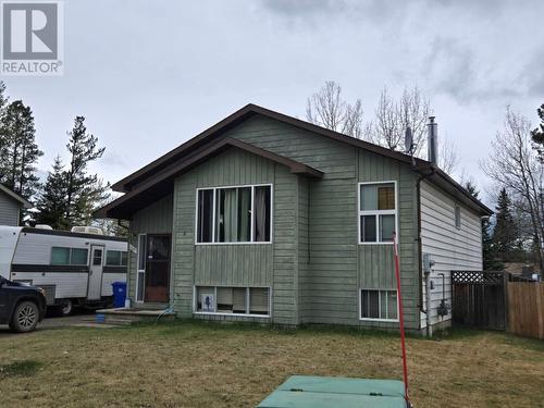 127 Babcock Avenue, Tumbler Ridge, BC - Outdoor