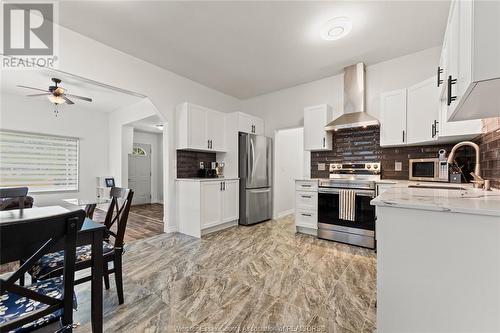 326 Park Street, Chatham, ON - Indoor Photo Showing Kitchen With Stainless Steel Kitchen