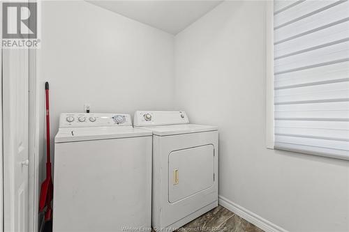 326 Park Street, Chatham, ON - Indoor Photo Showing Laundry Room