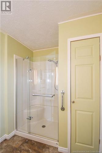 7705 Saint-Paul Street, Bas-Caraquet, NB - Indoor Photo Showing Bathroom